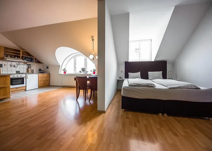 Jacob Apartman *